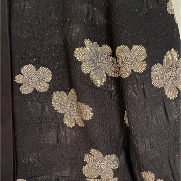 Stunning Etro jacket, looks great with leggings or can be worn as a dress - Picture 2 of 4